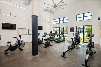 24/7 Fitness Center